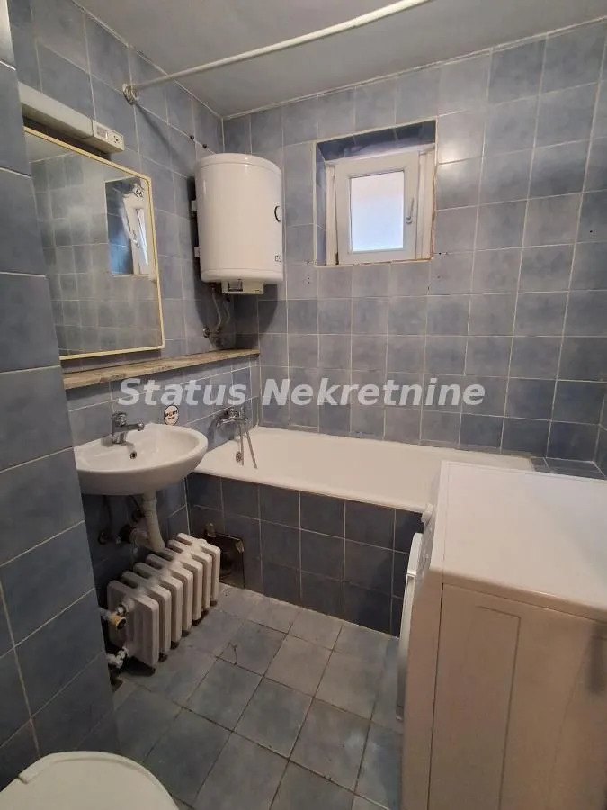 Izdavanje, jednosoban stan, 30m², Bulevar Oslobodjenja, Novi Sad Sve Podlokacije