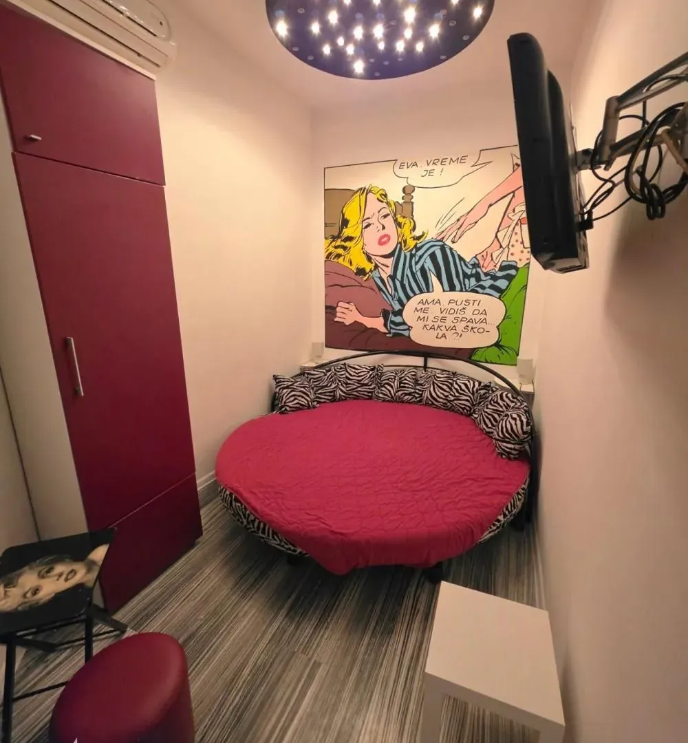 Prodaja, četvorosoban stan, 103m², Savski Venac, Beograd