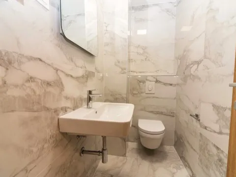 Izdavanje, dvosoban stan, 74m², City Kvart, Podgorica - image 9