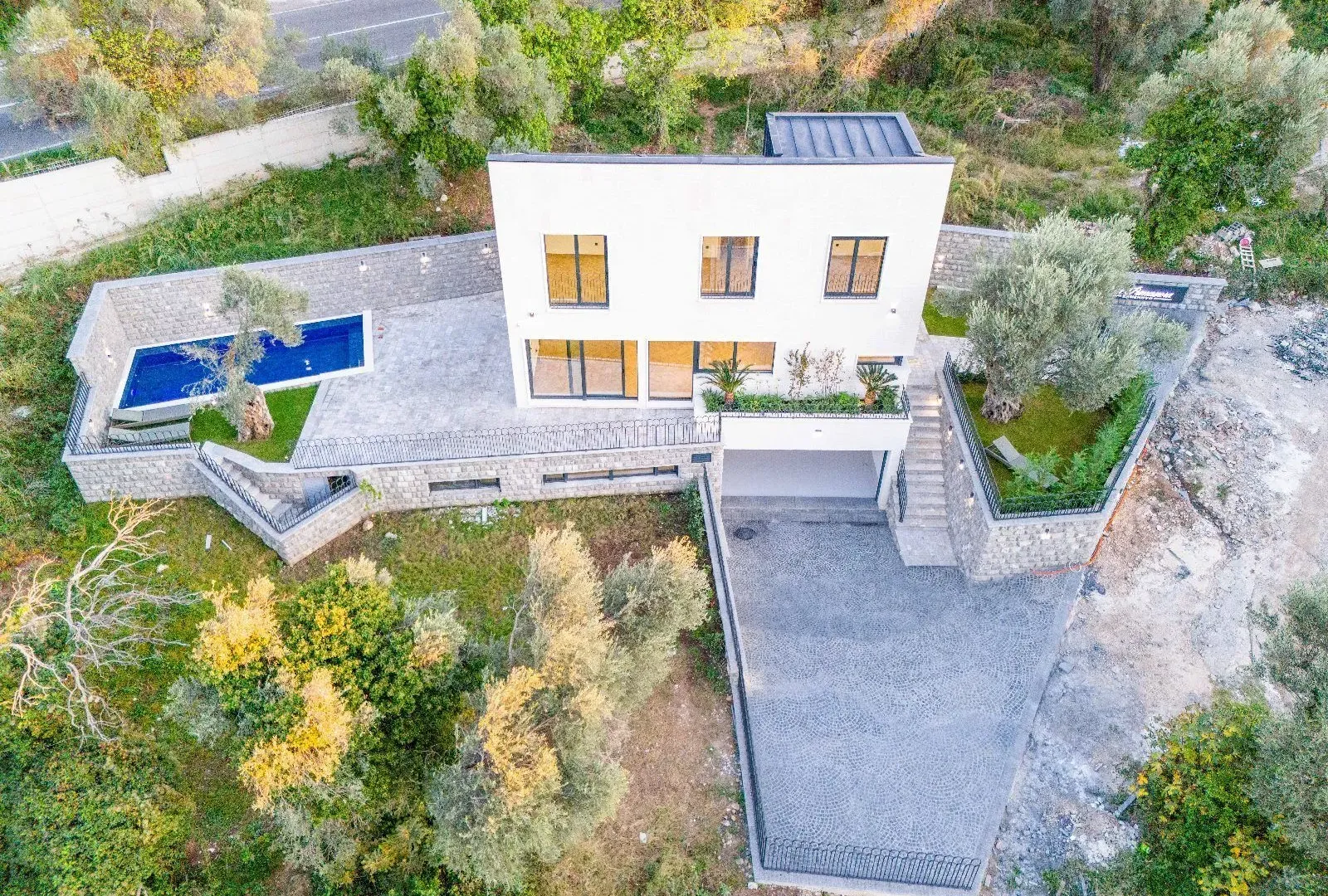 Sale, house, 240m², Kamenovo, Budva