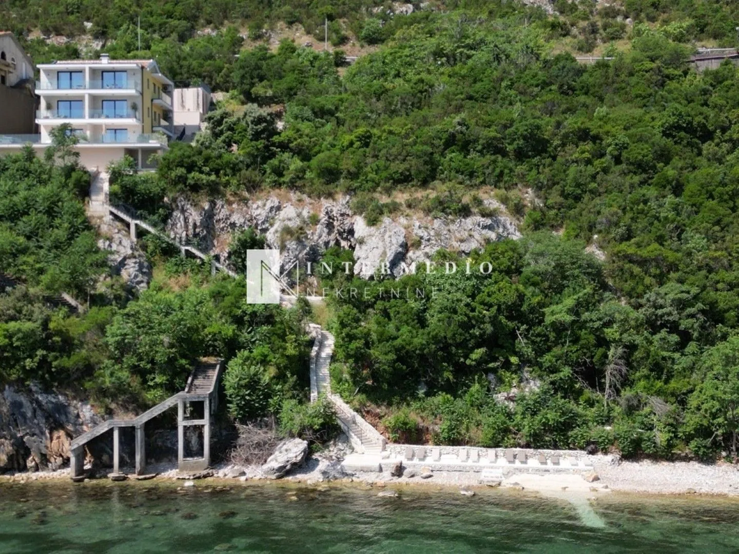 Prodaja, dvosoban stan, 61m², Njivice, Herceg Novi