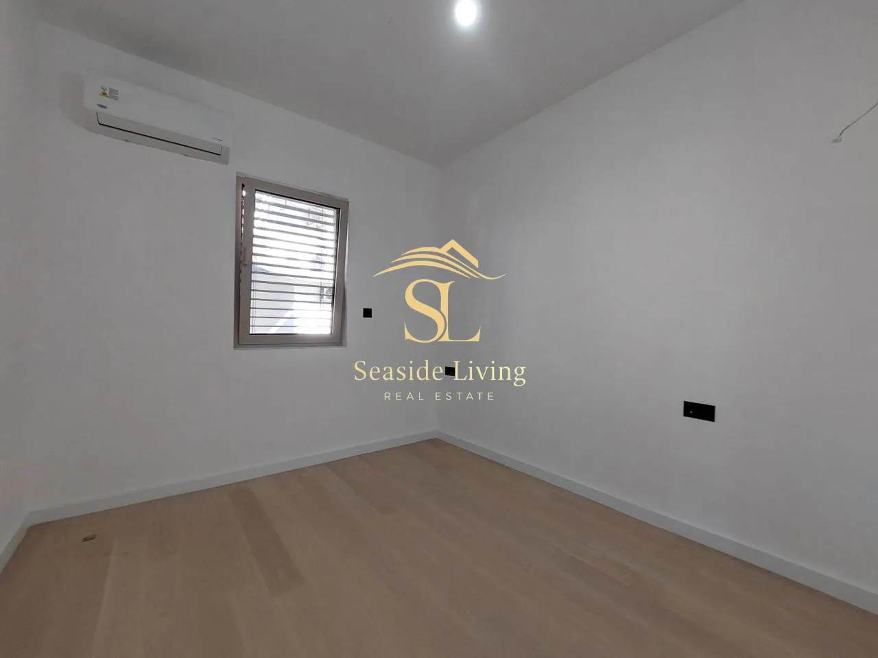 Prodaja, dvosoban stan, 55m², Dobrota, Kotor