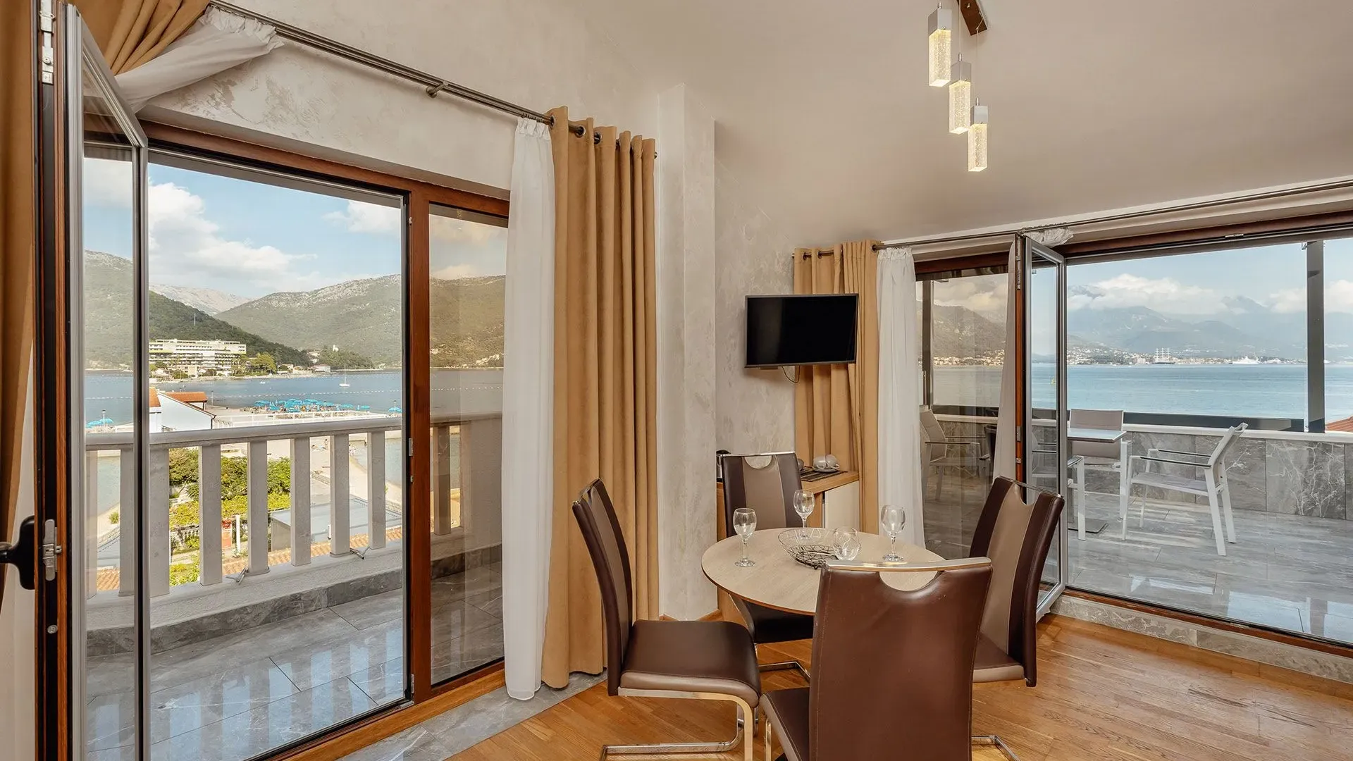 Prodaja, ugostiteljski objekat, 748m², Bijela, Herceg Novi