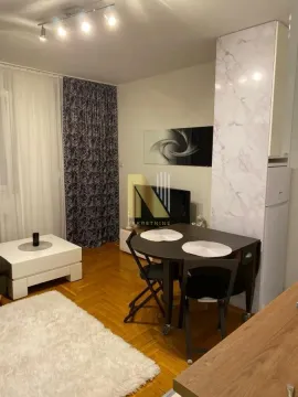 Izdavanje, jednosoban stan, 33m², Bulevar Oslobodjenja, Novi Sad Sve Podlokacije - image 2