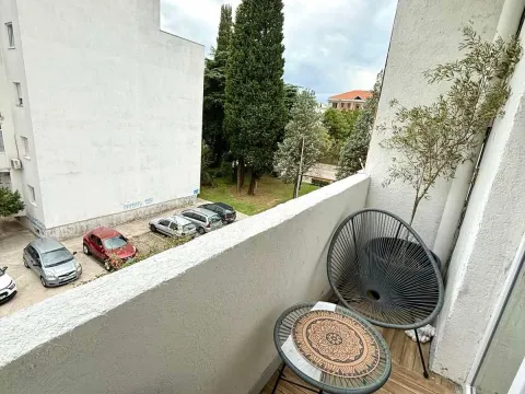 Izdavanje, dvosoban stan, 70m², Preko Morače, Podgorica - image 8