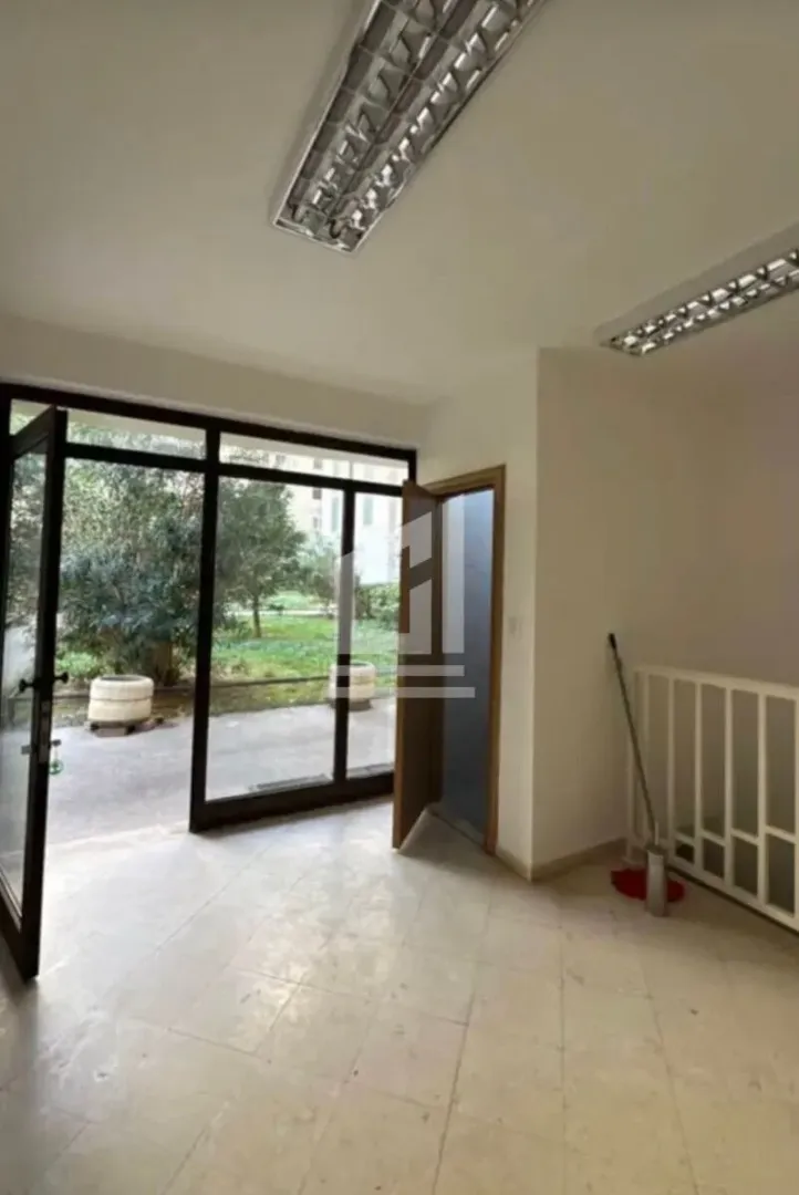 Sale, office space, 64m², Lepa Kata, Podgorica