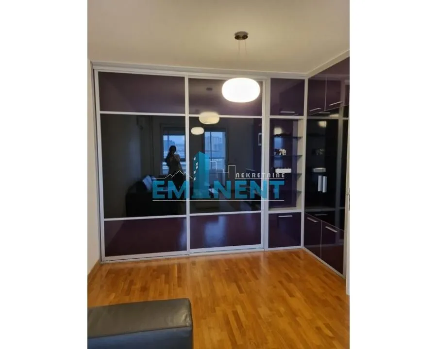 Rent, two bedroom apartment, 52m², Novi Beograd Blok 67, Novi Beograd Sve Podlokacije
