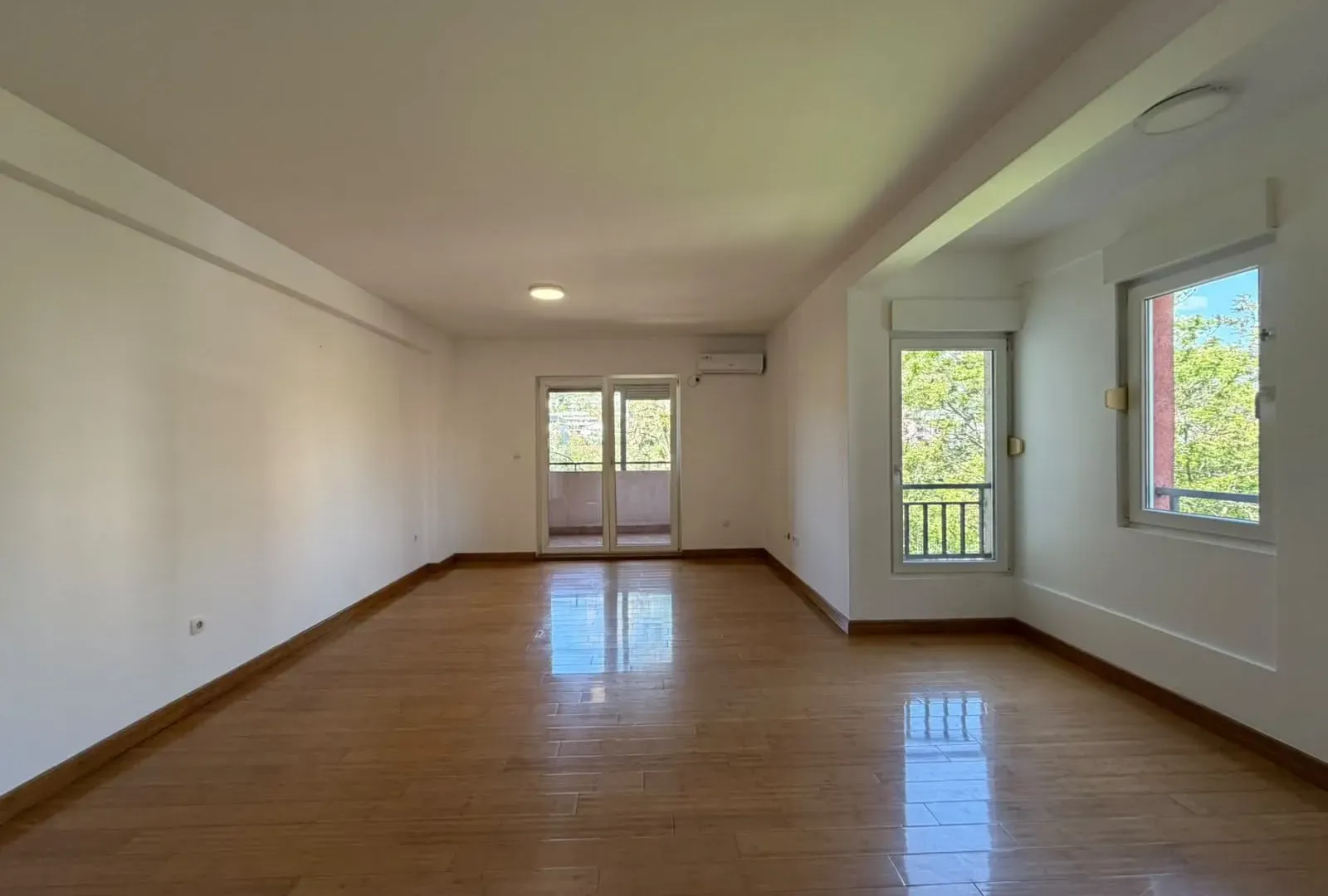 Rent, four bedroom apartment, 109m², Vezirov Most, Podgorica