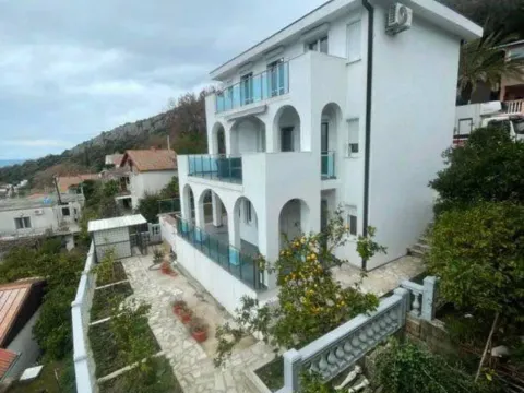 Prodaja, kuća, 330m², Kruče, Ulcinj - image 1