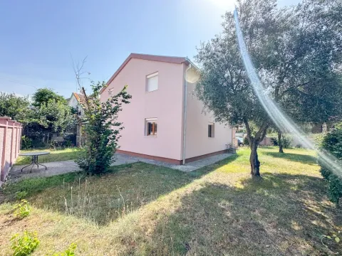 Prodaja, kuća, 200m², Zagorič, Podgorica - image 3