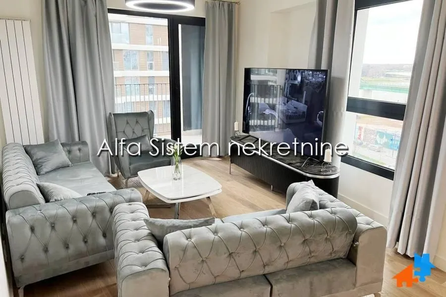 Izdavanje, trosoban stan, 98m², Savski Venac, Beograd