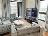 Izdavanje, trosoban stan, 98m², Savski Venac, Beograd - image 1