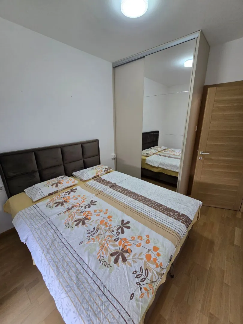 Rent, one bedroom apartment, 42m², Pobrežje, Podgorica