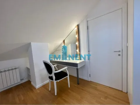 Izdavanje, trosoban stan, 94m², Zemun Sve Podlokacije, Beograd - image 14