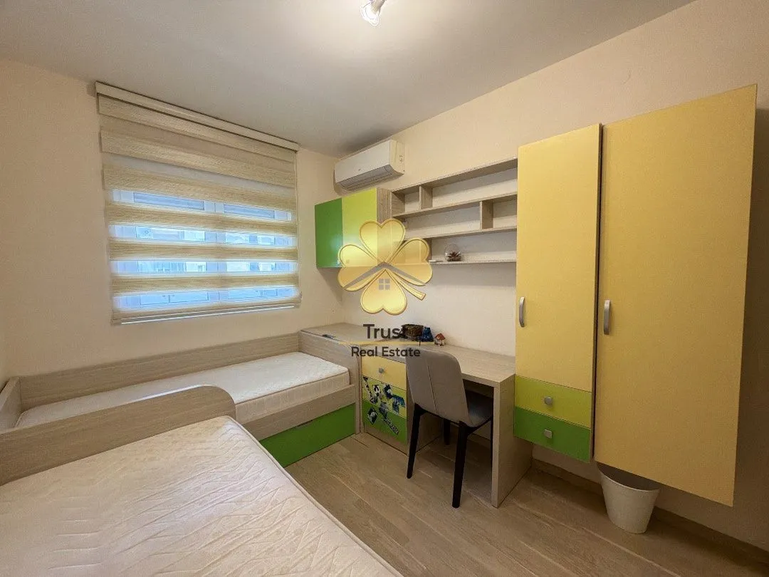 Izdavanje, dvosoban stan, 75m², City Kvart, Podgorica