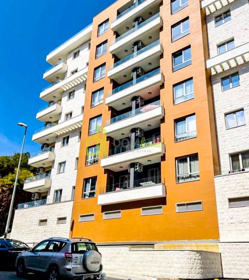 Rent, two bedroom apartment, 60m², Bečići, Budva