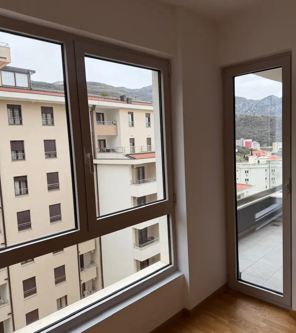 Sale, one bedroom apartment, 44m², Bečići, Budva