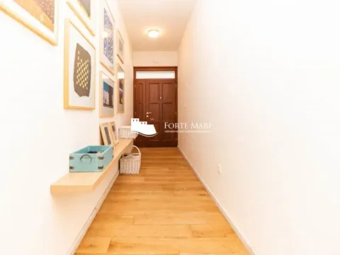 Prodaja, dvosoban stan, 118m², Njivice, Herceg Novi - image 2