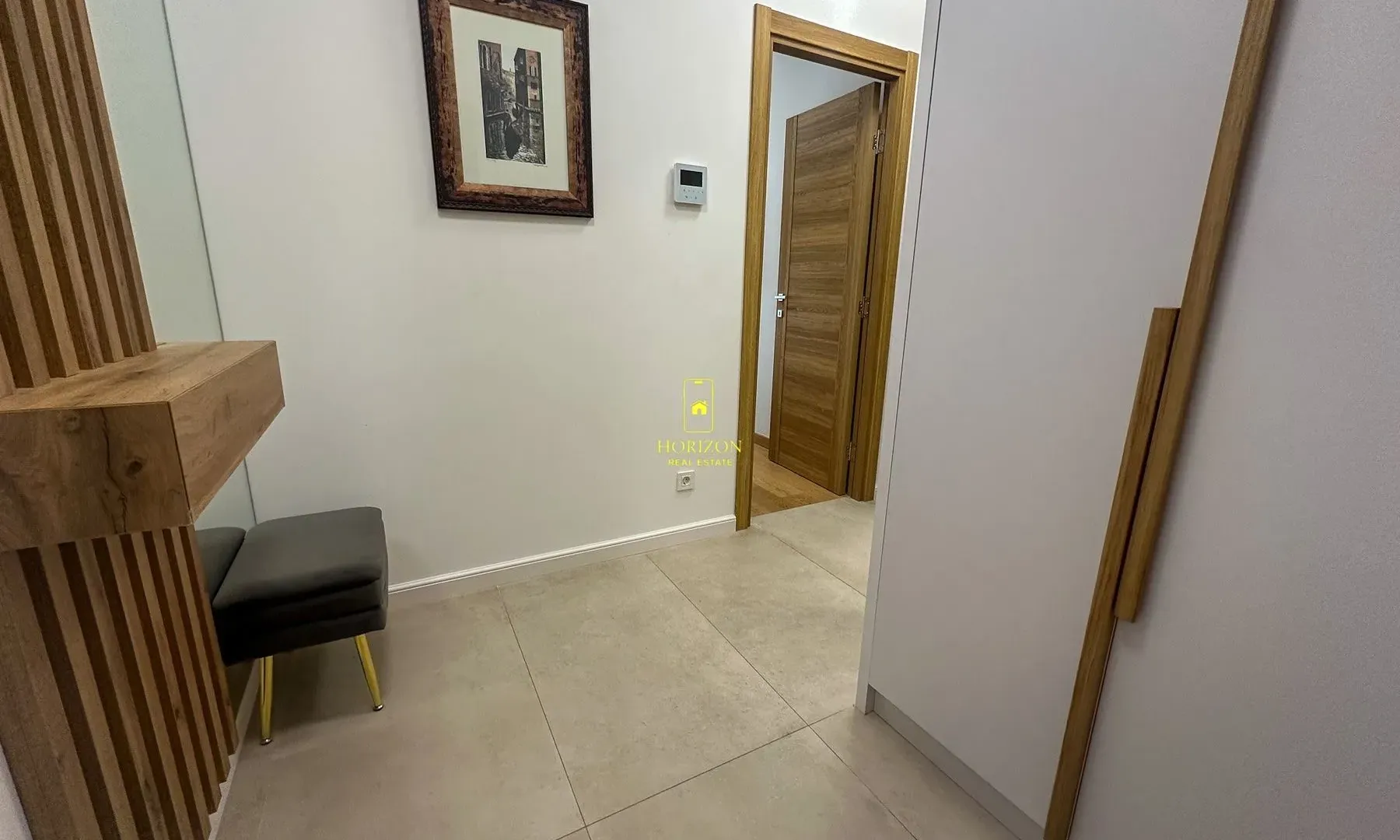 Izdavanje, jednosoban stan, 45m², City Kvart, Podgorica