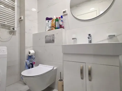 Izdavanje, stan, 49m², Central Point, Podgorica - image 10