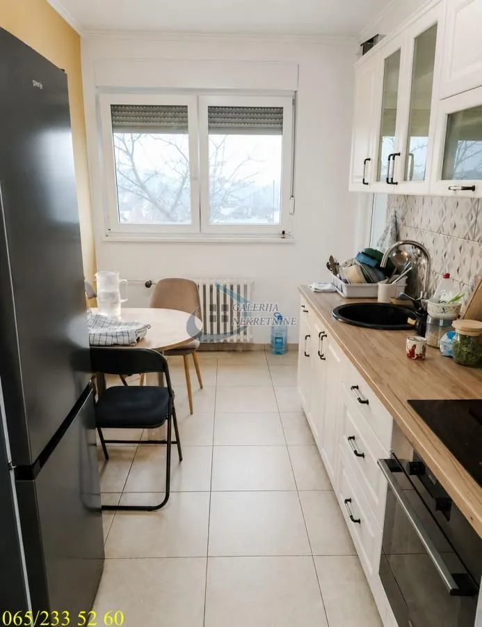 Prodaja, dvosoban stan, 55m², Kanarevo Brdo, Beograd