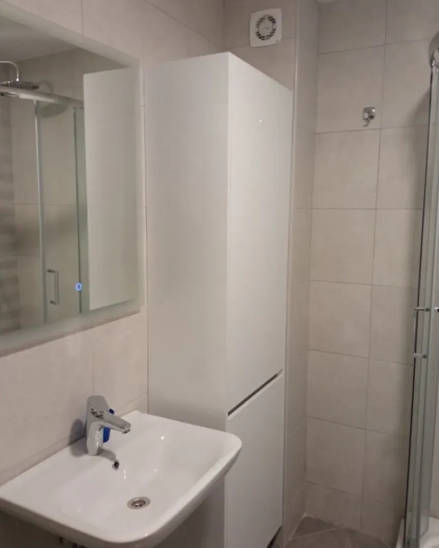 Izdavanje, dvosoban stan, 750m², Cvijetin Brijeg, Podgorica