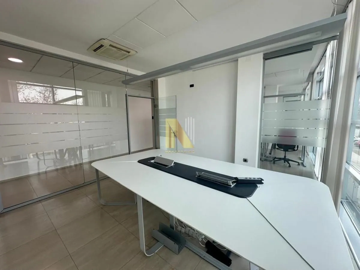 Rent, office space, 530m², Telep, Novi Sad Sve Podlokacije
