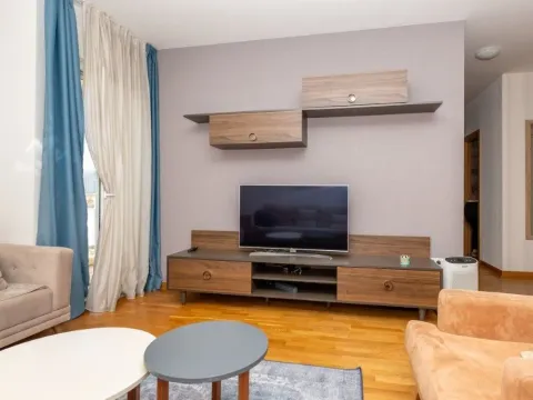 Prodaja, dvosoban stan, 63m², City Kvart, Podgorica - image 3