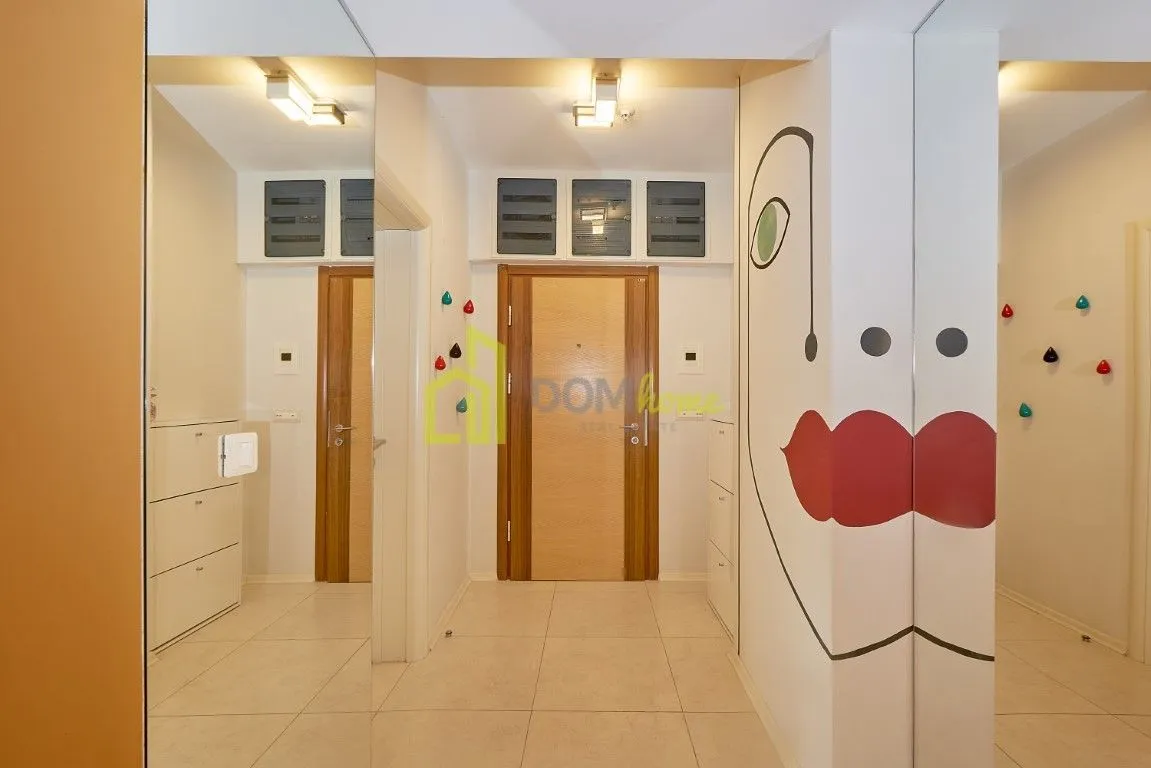 Rent, three bedroom apartment, 190m², Budva, Crna Gora
