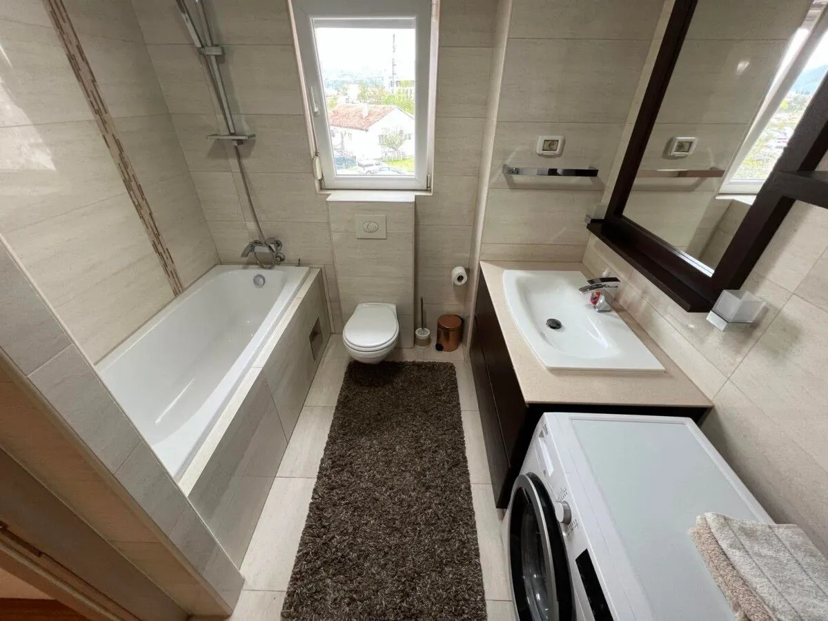 Rent, three bedroom apartment, 120m², City Kvart, Podgorica