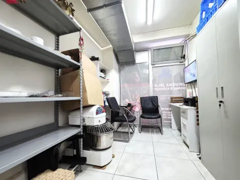 Sale, office space, 43m², City Kvart, Podgorica - image 5