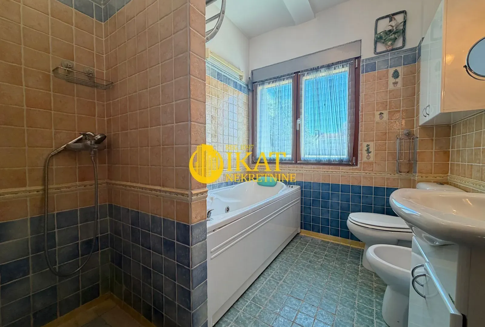 Prodaja, trosoban stan, 78m², Stari Grad, Beograd