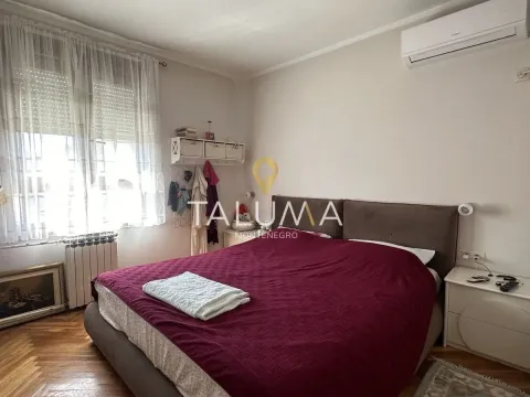 Prodaja, kuća, 405m², Stari Aerodrom, Podgorica - image 7