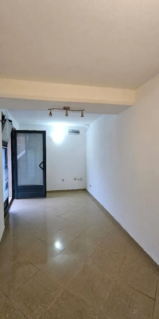 Rent, office space, 12m², Centar, Budva