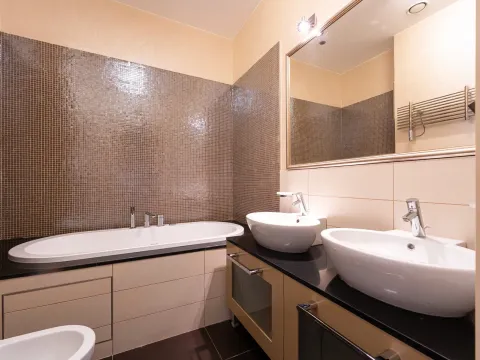 Sale, three bedroom apartment, 203m², Kod Capital Plaze, Podgorica - image 9