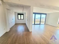 Prodaja, trosoban stan, 130m², Podkošljun, Budva - image 20