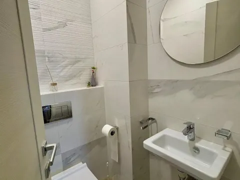 Prodaja, dvosoban stan, 70m², Central Point, Podgorica - image 11