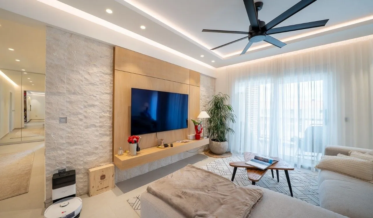 Prodaja, dvosoban stan, 122m², Tivat, Crna Gora