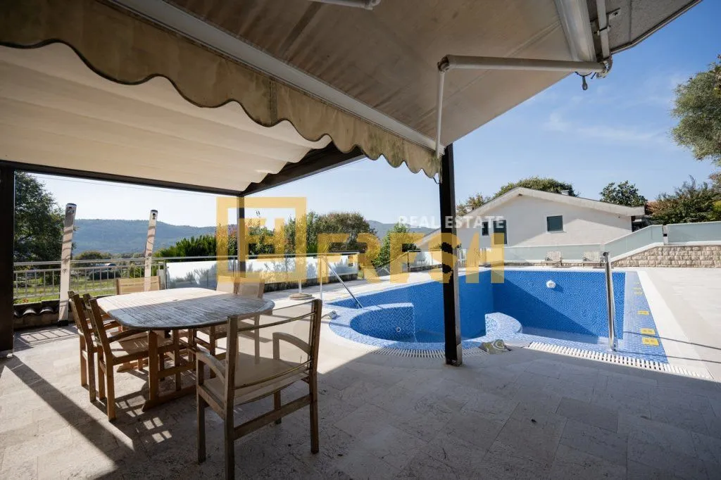 Rent, house, 380m², Mareza, Podgorica