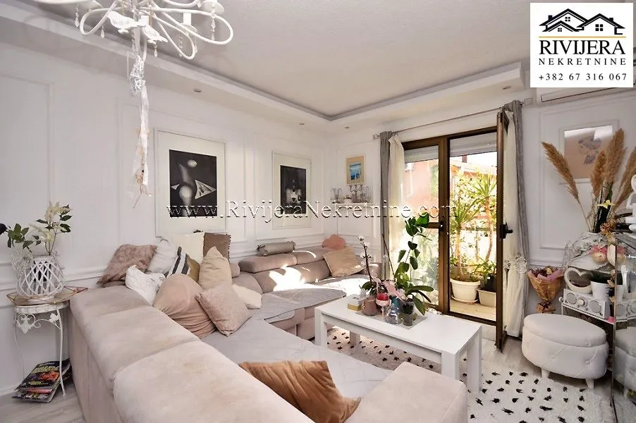 Prodaja, dvosoban stan, 93m², Baošići, Herceg Novi