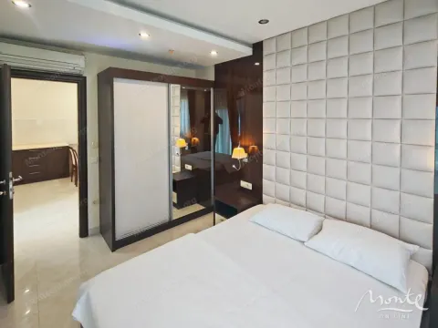 Sale, two bedroom apartment, 83m², Bečići, Budva - image 8