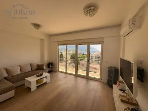Rent, three bedroom apartment, 90m², Bečići, Budva - image 1