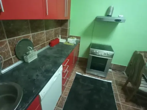 Izdavanje, trosoban stan, 85m², Dalmatinska ulica, Podgorica - image 4