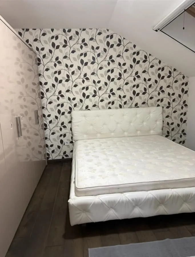 Prodaja, četvorosoban stan, 132m², Novo naselje, Novi Sad