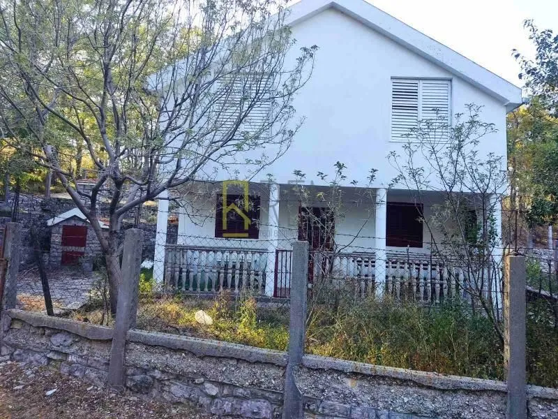 Prodaja, kuća, 115m², Limljani, Bar