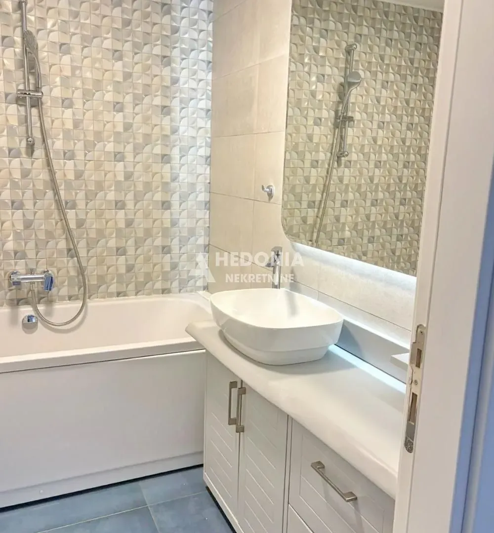 Sale, three bedroom apartment, 80m², Novi Beograd Sve Podlokacije, Beograd