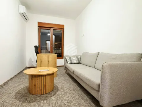 Rent, two bedroom apartment, 70m², Master Kvart, Podgorica - image 11