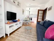 Izdavanje, jednosoban stan, 48m², City Kvart, Podgorica - image 1