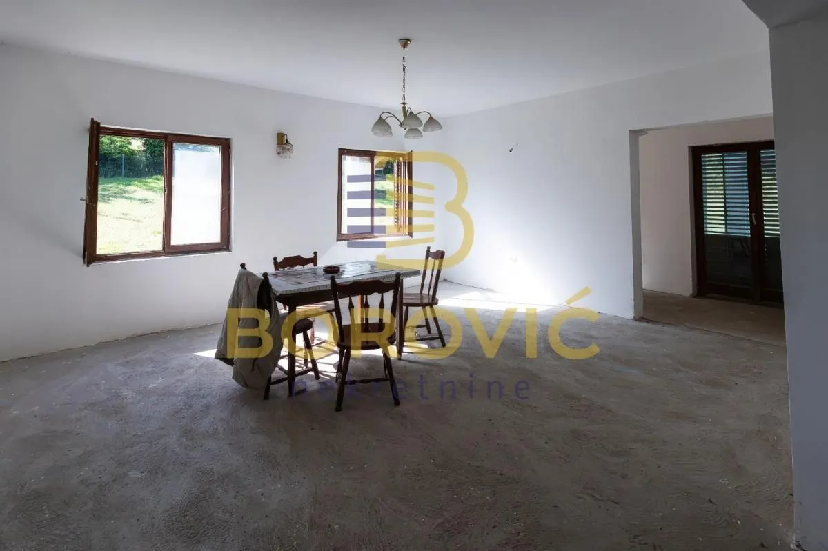 Prodaja, kuća, 204m², Voždovac Sve Podlokacije, Beograd