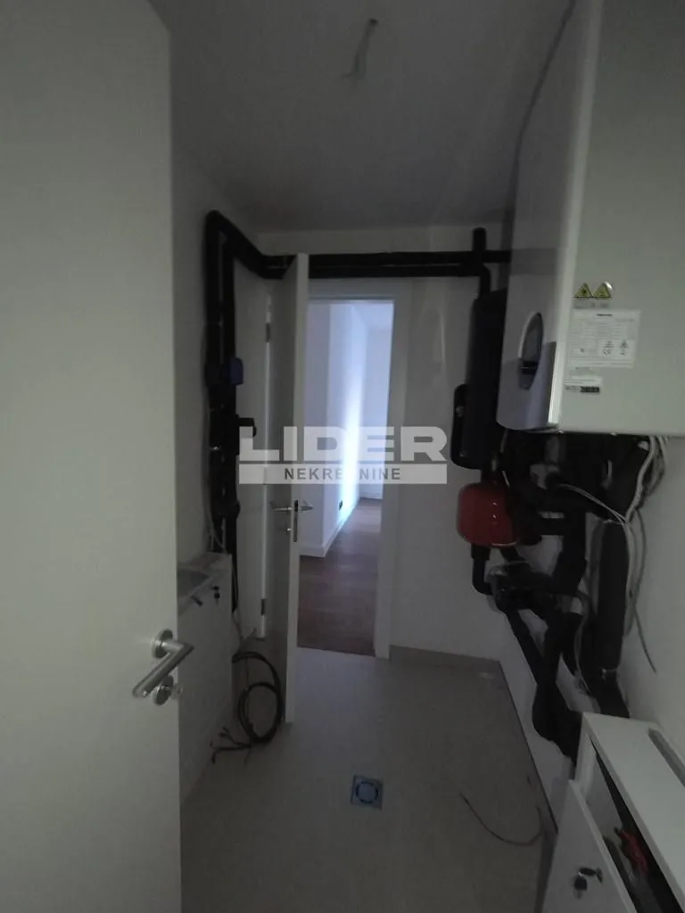 Sale, four bedroom apartment, 125m², Autokomanda, Voždovac Sve Podlokacije